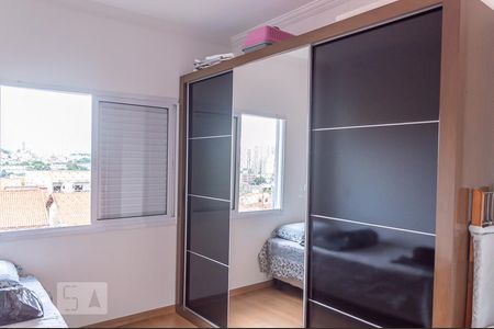 Apartamento à venda com 90m², 2 quartos e 2 vagasQuarto 