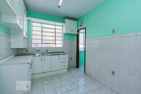 Apartamento para alugar com 110m², 3 quartos e sem vaga Apartamento para alugar com 110m², 3 quartos e sem vagaCozinha