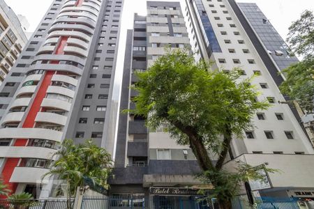 Apartamento para alugar com 92m², 3 quartos e 2 vagas Apartamento para alugar com 92m², 3 quartos e 2 vagasFachada