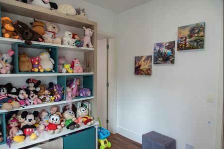 Apartamento à venda com 215m², 4 quartos e 4 vagas Apartamento à venda com 215m², 4 quartos e 4 vagasSuíte 2