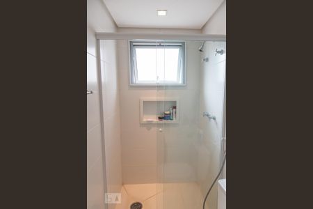 Apartamento à venda com 215m², 4 quartos e 4 vagas Apartamento à venda com 215m², 4 quartos e 4 vagasBanheiro da suíte 2