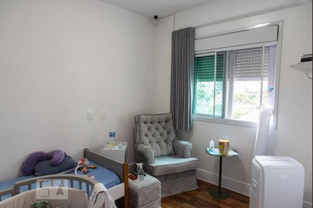 Apartamento à venda com 215m², 4 quartos e 4 vagas Apartamento à venda com 215m², 4 quartos e 4 vagasSuíte 3