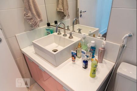 Apartamento à venda com 215m², 4 quartos e 4 vagas Apartamento à venda com 215m², 4 quartos e 4 vagasPia