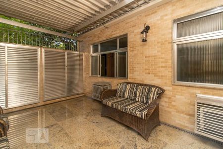 Apartamento à venda com 120m², 3 quartos e 1 vaga Apartamento à venda com 120m², 3 quartos e 1 vagaVaranda Gourmet