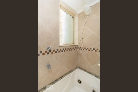 Apartamento à venda com 120m², 3 quartos e 1 vaga Apartamento à venda com 120m², 3 quartos e 1 vagaDetalhe do Banheiro da Suíte