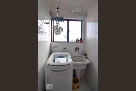 Apartamento à venda com 68m², 2 quartos e 1 vagaÁrea de Serviço