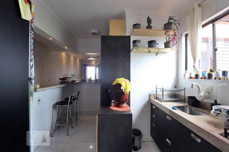 Apartamento à venda com 68m², 2 quartos e 1 vagaCozinha
