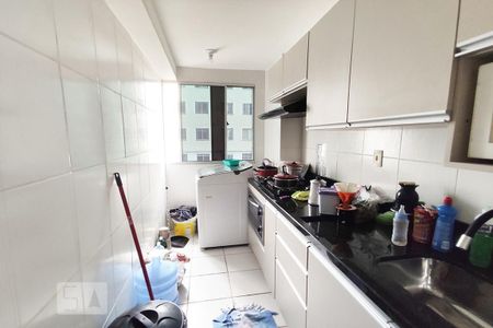 Apartamento à venda com 42m², 2 quartos e 1 vagaCozinha e Área de Serviço