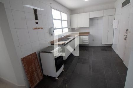 Apartamento à venda com 210m², 4 quartos e 2 vagas Apartamento à venda com 210m², 4 quartos e 2 vagasCozinha