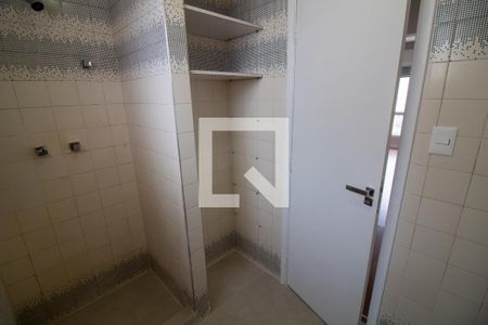 Apartamento à venda com 210m², 4 quartos e 2 vagas Apartamento à venda com 210m², 4 quartos e 2 vagasBanheiro do Quarto 3
