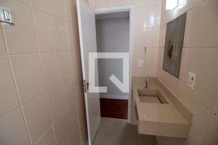 Apartamento à venda com 210m², 4 quartos e 2 vagas Apartamento à venda com 210m², 4 quartos e 2 vagasBanheiro 2