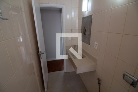 Apartamento à venda com 210m², 4 quartos e 2 vagas Apartamento à venda com 210m², 4 quartos e 2 vagasBanheiro 2