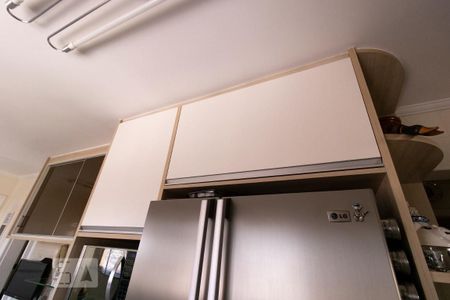 Apartamento à venda com 204m², 4 quartos e 3 vagas Apartamento à venda com 204m², 4 quartos e 3 vagasCozinha - Armários