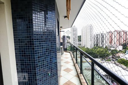 Apartamento à venda com 164m², 4 quartos e 4 vagas Apartamento à venda com 164m², 4 quartos e 4 vagasvaranda