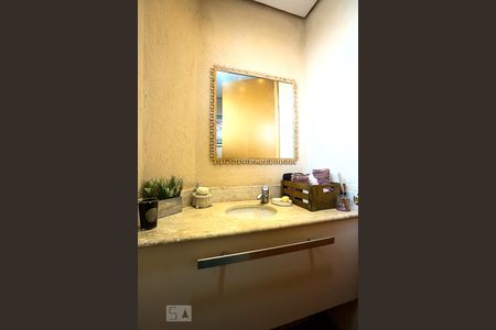 Apartamento à venda com 164m², 4 quartos e 4 vagas Apartamento à venda com 164m², 4 quartos e 4 vagasLavabo