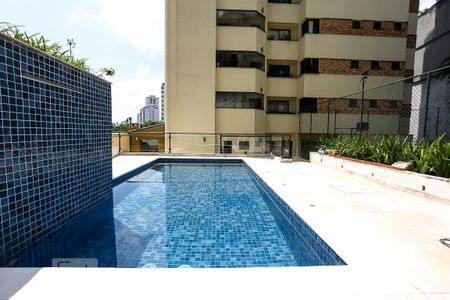 Apartamento à venda com 164m², 4 quartos e 4 vagas Apartamento à venda com 164m², 4 quartos e 4 vagasÁrea comum - Piscina