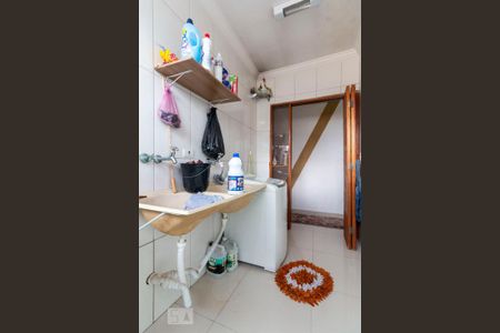 Casa à venda com 240m², 3 quartos e 8 vagasÁrea de Serviço