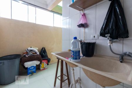 Casa à venda com 240m², 3 quartos e 8 vagasÁrea de Serviço