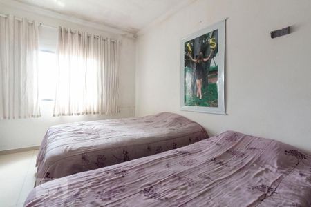 Casa à venda com 240m², 3 quartos e 8 vagasQuarto 2