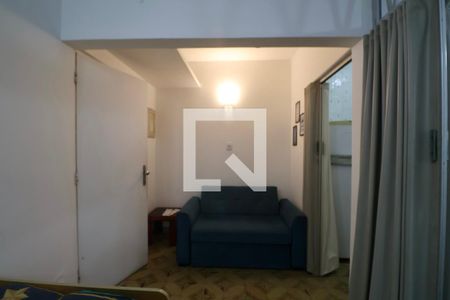 Sala de apartamento para alugar com 1 quarto, 50m² em Jardim Las Palmas, Guarujá