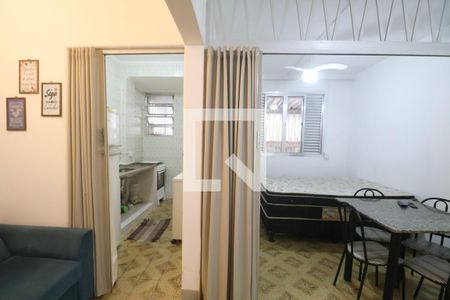 Sala de apartamento para alugar com 1 quarto, 50m² em Jardim Las Palmas, Guarujá