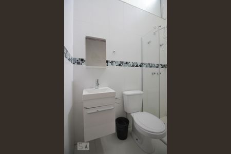 Casa de condomínio à venda com 450m², 6 quartos e 5 vagasBanheiro da suíte 2