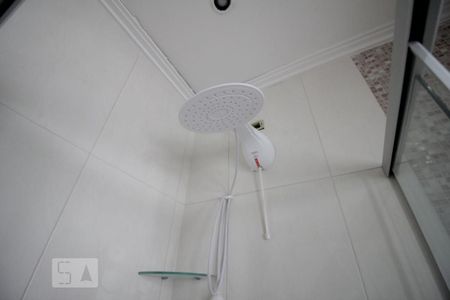 Casa de condomínio à venda com 450m², 6 quartos e 5 vagasChuveiro