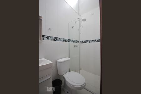 Casa de condomínio à venda com 450m², 6 quartos e 5 vagasBanheiro da suíte 2