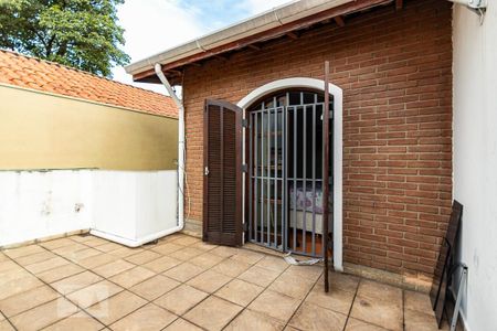 Casa à venda com 170m², 3 quartos e 2 vagasSacada quarto suíte 