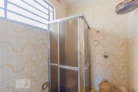 Casa à venda com 410m², 3 quartos e 4 vagasBanheiro da Suíte