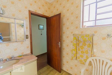 Casa à venda com 410m², 3 quartos e 4 vagasBanheiro Social