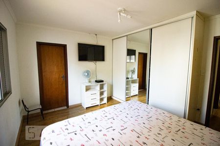 Casa de condomínio à venda com 187m², 3 quartos e 2 vagasSuíte