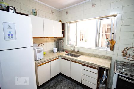 Casa de condomínio à venda com 187m², 3 quartos e 2 vagasCozinha