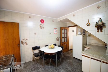 Casa de condomínio à venda com 187m², 3 quartos e 2 vagasCozinha