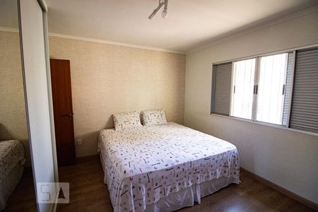 Casa de condomínio à venda com 187m², 3 quartos e 2 vagasSuíte