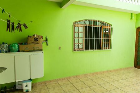 Casa à venda com 200m², 4 quartos e 3 vagas Casa à venda com 200m², 4 quartos e 3 vagasÁrea de Serviço