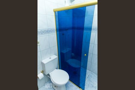 Casa à venda com 200m², 4 quartos e 3 vagas Casa à venda com 200m², 4 quartos e 3 vagasBanheiro