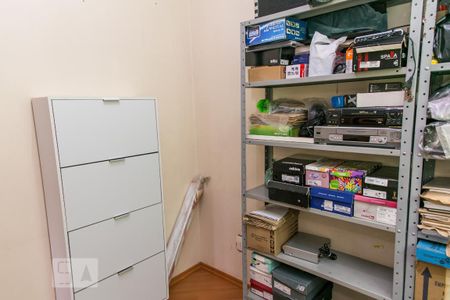 Casa à venda com 200m², 4 quartos e 3 vagas Casa à venda com 200m², 4 quartos e 3 vagasQuarto 3