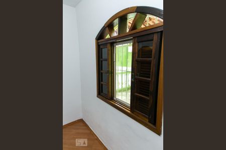 Casa à venda com 200m², 4 quartos e 3 vagas Casa à venda com 200m², 4 quartos e 3 vagasQuarto 2