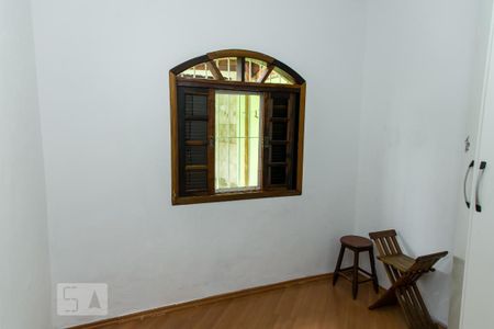 Casa à venda com 200m², 4 quartos e 3 vagas Casa à venda com 200m², 4 quartos e 3 vagasQuarto 2