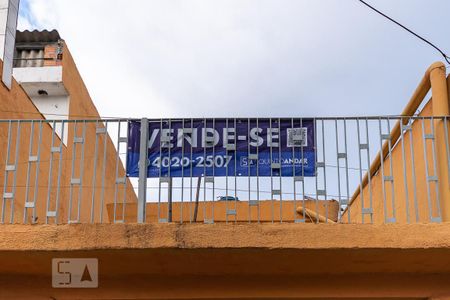 Casa à venda com 130m², 4 quartos e 1 vagaFachada 