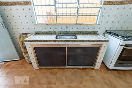 Casa à venda com 130m², 4 quartos e 1 vagaCozinha 