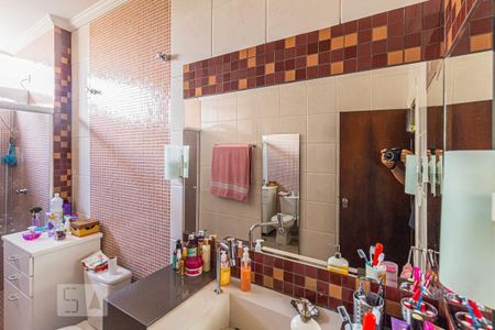Apartamento à venda com 267m², 3 quartos e 1 vaga Apartamento à venda com 267m², 3 quartos e 1 vagaBanheiro da Suite - Espelho