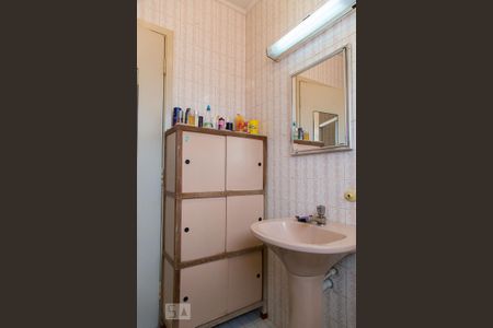 Casa para alugar com 200m², 2 quartos e 3 vagasBanheiro