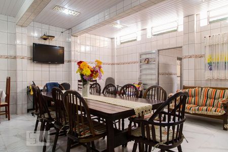 Casa para alugar com 200m², 2 quartos e 3 vagasSalão de festas