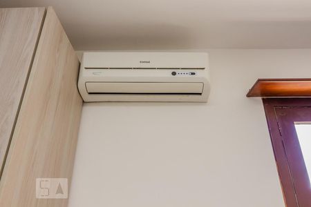Sala/Quarto de kitnet/studio para alugar com 1 quarto, 29m² em Menino Deus, Porto Alegre