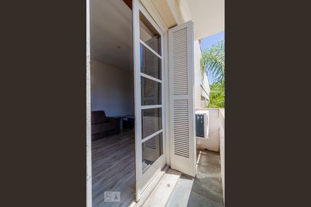 Varanda de kitnet/studio para alugar com 1 quarto, 29m² em Menino Deus, Porto Alegre