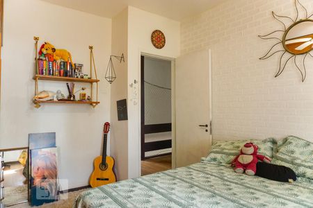 Casa de condomínio à venda com 366m², 5 quartos e 4 vagas Casa de condomínio à venda com 366m², 5 quartos e 4 vagasQuarto 1