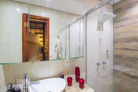 Casa à venda com 90m², 3 quartos e 1 vaga Casa à venda com 90m², 3 quartos e 1 vagaBanheiro