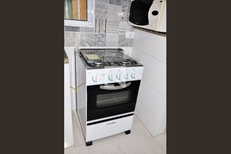  Sala/Cozinha de casa para alugar com 1 quarto, 30m² em Jardim Líbano, São Paulo